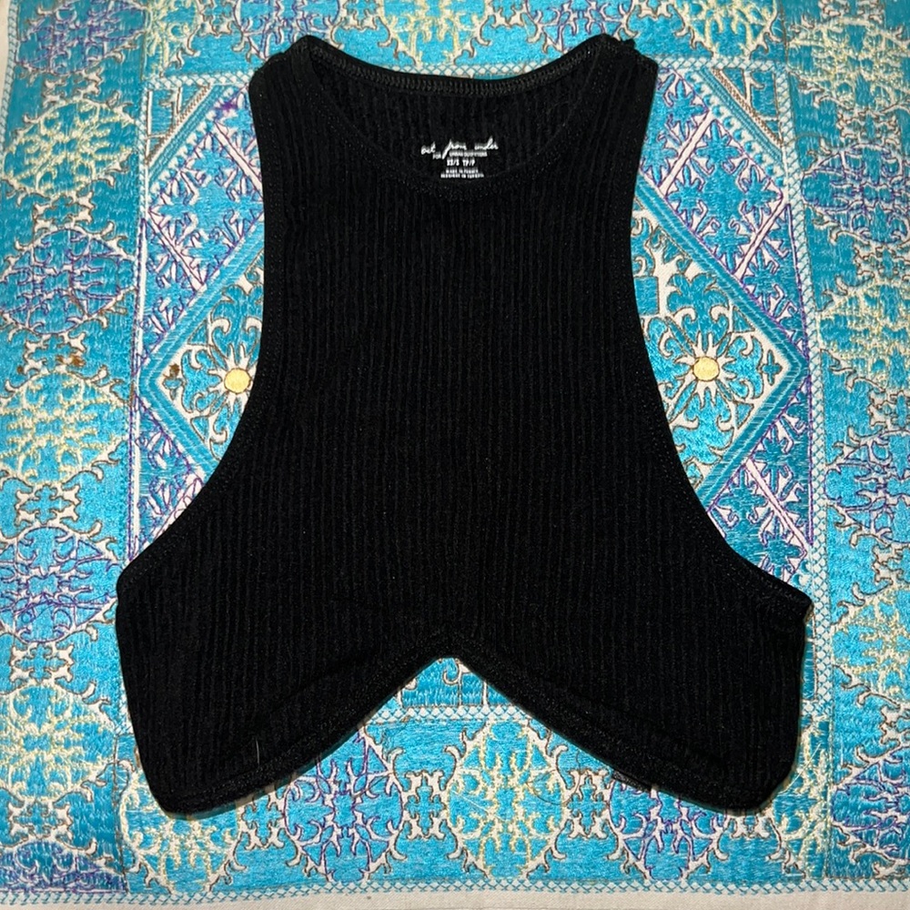 Urban Outfitters Crop-Top